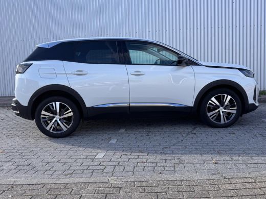 Peugeot 3008 1.2 130PK Allure Automaat | Camera | Navigatie | Keyless | Apple Carplay / Android Auto | Chroom ... ActivLease financial lease