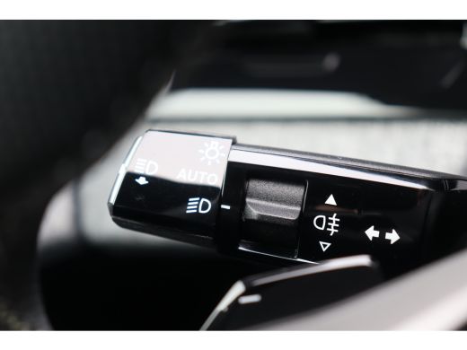 Peugeot 3008 1.2 HYBRID 145PK GT AUTOMAAT / NAVI / LEDER / CLIMA / LED / PDC / 19" LMV / CAMERA / WINTERPAKKET... ActivLease financial lease