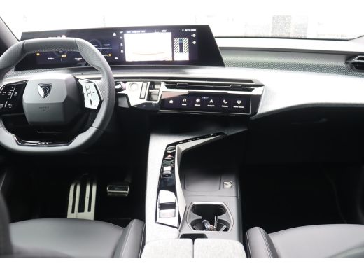 Peugeot 3008 1.2 HYBRID 145PK GT AUTOMAAT / NAVI / LEDER / CLIMA / LED / PDC / 19" LMV / CAMERA / WINTERPAKKET... ActivLease financial lease