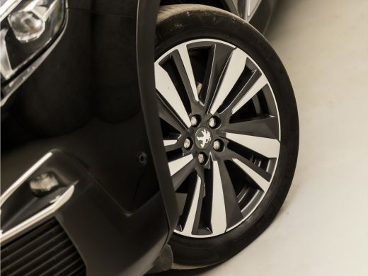 Peugeot 3008 1.2 PureTech Premium Sport (APPLE CARPLAY, GROOT NAVI, KEYLESS, LEDER, 360 CAMERA, SPORTSTOELEN, ... ActivLease financial lease