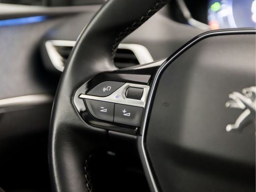 Peugeot 3008 1.2 PureTech Premium Sport (APPLE CARPLAY, GROOT NAVI, KEYLESS, LEDER, 360 CAMERA, SPORTSTOELEN, ... ActivLease financial lease