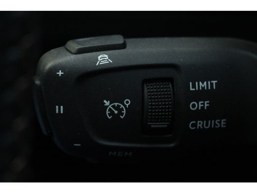 Peugeot 3008 1.6 HYbrid4 300 GT | Pano | Camera | Adeptive Cruise | Drive Assist | Navi | Carplay | Full Led |... ActivLease financial lease