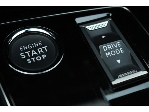 Peugeot 3008 1.6 HYbrid4 300 PK GT Black Pack | Pano | Camera | Adap. Cruise | Drive Assist | Navi | Carplay |... ActivLease financial lease