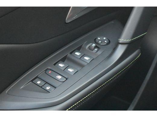 Peugeot 308 SW 1.2 Hybrid 136 e-DCS6 GT | Adaptive Cruise | Navigatie | Achteruitrijcamera | 18"LMV | Lane-As... ActivLease financial lease