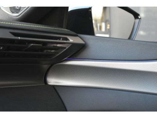 Peugeot 308 SW 1.2 Hybrid 136 e-DCS6 GT | Adaptive Cruise | Navigatie | Achteruitrijcamera | 18"LMV | Lane-As... ActivLease financial lease