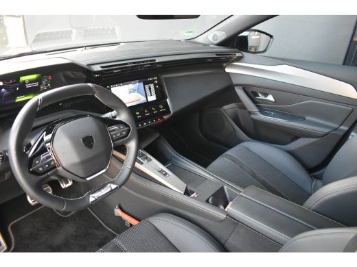 Peugeot 308 SW 1.2 Hybrid 136 e-DCS6 GT | Adaptive Cruise | Navigatie | Achteruitrijcamera | 18"LMV | Lane-As... ActivLease financial lease