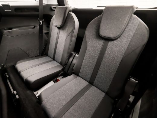 Peugeot 5008 1.2 PureTech Premium Sport 7 Persoons (APPLE CARPLAY, GROOT NAVI, CLIMATE, LEDER, SFEERVERLICHTIN... ActivLease financial lease