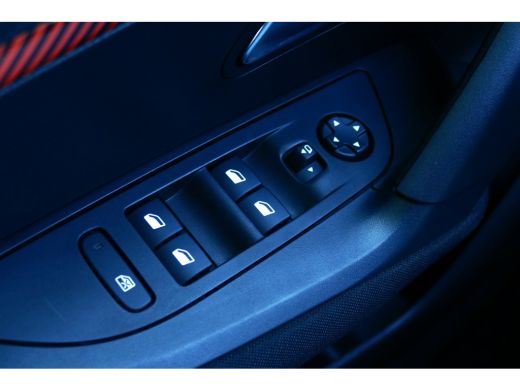 Peugeot e-2008 EV 136PK 50KWH ACTIVE PACK AUTOMAAT / NAVI / LED / PDC / 16" LMV / BLUETOOTH / CRUISECONTROL / 1E... ActivLease financial lease