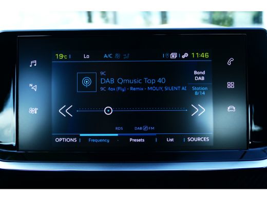 Peugeot e-2008 EV 136PK 50KWH ACTIVE PACK AUTOMAAT / NAVI / LED / PDC / 16" LMV / BLUETOOTH / CRUISECONTROL / 1E... ActivLease financial lease