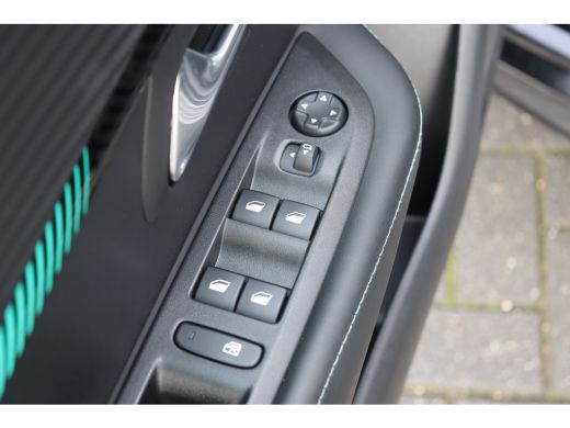 Peugeot e-208 EV 50KWH 136PK ALLURE PACK AUTOMAAT / NAVI / LEDER / CLIMA / LED / PDC BLUETOOTH / CRUISECONTROL ... ActivLease financial lease