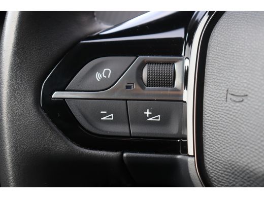 Peugeot e-208 EV 50KWH 136PK ALLURE PACK AUTOMAAT / NAVI / LEDER / CLIMA / LED / PDC BLUETOOTH / CRUISECONTROL ... ActivLease financial lease