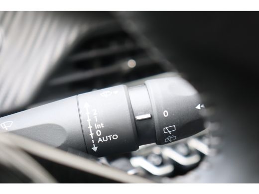 Peugeot e-208 EV 50KWH 136PK ALLURE PACK AUTOMAAT / NAVI / LEDER / CLIMA / LED / PDC BLUETOOTH / CRUISECONTROL ... ActivLease financial lease