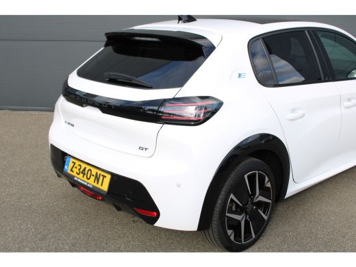 Peugeot e-208 EV GT 50 kWh | Navigatie | Panoramadak | Camera voor + achter | Fase 3 | BTW | Nieuw model | ActivLease financial lease