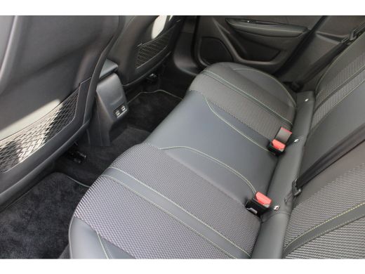 Peugeot e-208 EV GT 50 kWh | Navigatie | Panoramadak | Camera voor + achter | Fase 3 | BTW | Nieuw model | ActivLease financial lease