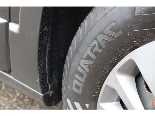 Peugeot Rifter 1.2 Puretech Allure | Navigatie | Camera | All season | Parkeersensoren voor + achter | Apple car... ActivLease financial lease