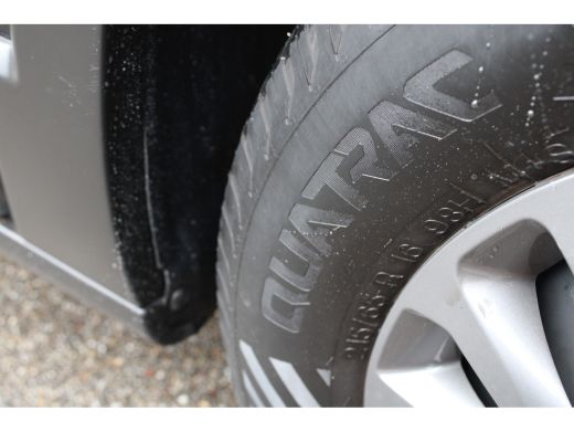 Peugeot Rifter 1.2 Puretech Allure | Navigatie | Camera | All season | Parkeersensoren voor + achter | Apple car... ActivLease financial lease