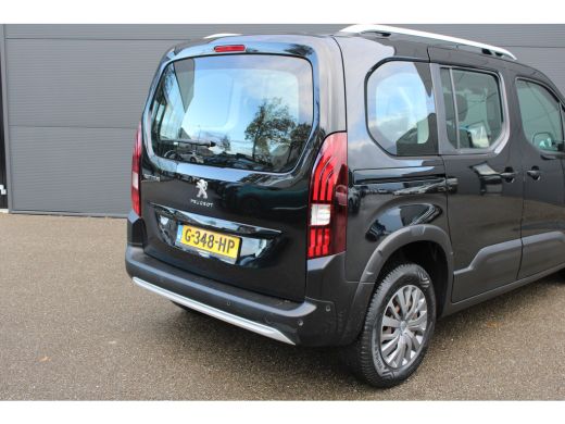 Peugeot Rifter 1.2 Puretech Allure | Navigatie | Camera | All season | Parkeersensoren voor + achter | Apple car... ActivLease financial lease