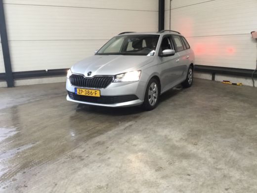 Skoda Fabia Combi 1.0 Active | Airco | Trekhaak | Cruise C. | Bluetooth | Elec. pakket | Roofrails | Stoelver...