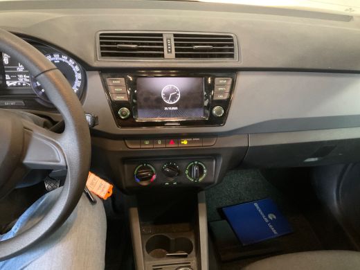 Skoda Fabia Combi 1.0 Active | Airco | Trekhaak | Cruise C. | Bluetooth | Elec. pakket | Roofrails | Stoelver... ActivLease financial lease