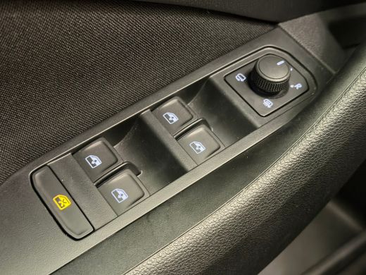 Skoda Kamiq 1.0 TSI Selection Carplay | LED | Parkeersensoren | Digitaal Dashboard | Climate Control | Cruise... ActivLease financial lease