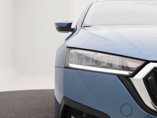 Skoda Octavia Combi 1.4 TSi iV 204 Pk Automaat PHEV Business Edition | Camera | CarPlay | 18 Inch | Adaptive Cr... ActivLease financial lease