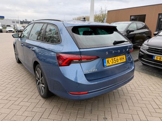 Skoda Octavia Combi 1.4 TSi iV 204 Pk Automaat PHEV Business Edition | Camera | CarPlay | 18 Inch | Adaptive Cr... ActivLease financial lease