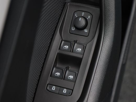 Skoda Octavia Combi 1.4 TSi iV 204 Pk Automaat PHEV Business Edition | Camera | CarPlay | 18 Inch | Adaptive Cr... ActivLease financial lease