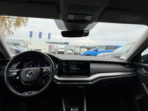 Skoda Octavia Combi 1.4 TSi iV 204 Pk Automaat PHEV Business Edition | Camera | CarPlay | 18 Inch | Adaptive Cr... ActivLease financial lease