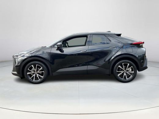 Toyota C-HR 1.8 Hybrid 140 Dynamic | Nieuwe auto | Direct uit voorraad leverbaar | ActivLease financial lease