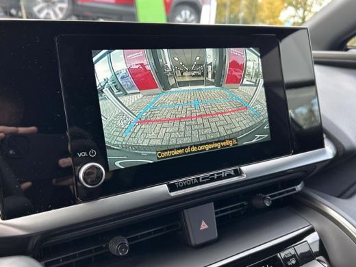 Toyota C-HR 1.8 Hybrid 140 Dynamic | Nieuwe auto | Direct uit voorraad leverbaar | ActivLease financial lease