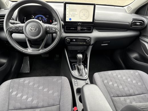 Toyota Yaris 1.5 Hybrid 115 First Edition | All-in prijs | Automaat | Apple/android auto ActivLease financial lease