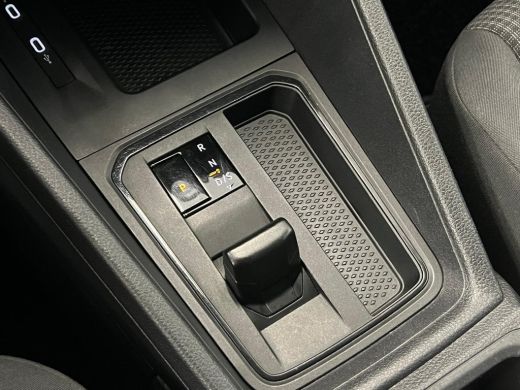 Volkswagen Caddy 1.5 TSI 7p | Apple Carplay/Android Auto | Navigatiesysteem full map | Stoelverwarming voor | Extr... ActivLease financial lease