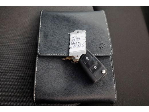 Volkswagen Crafter 35 2.0 TDI E6 Bakwagen met achterdeuren 2 Persoons 07-2019 ActivLease financial lease