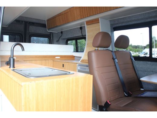 Volkswagen Crafter CAMPER 2.0 TDi 177pk Automaat *** NIEUWE OPBOUW + INRICHTING CAMPER *** ActivLease financial lease