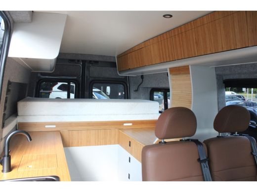 Volkswagen Crafter CAMPER 2.0 TDi 177pk Automaat *** NIEUWE OPBOUW + INRICHTING CAMPER *** ActivLease financial lease