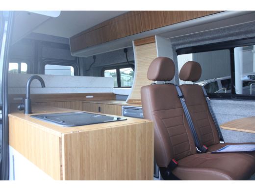 Volkswagen Crafter CAMPER 2.0 TDi 177pk Automaat *** NIEUWE OPBOUW + INRICHTING CAMPER *** ActivLease financial lease