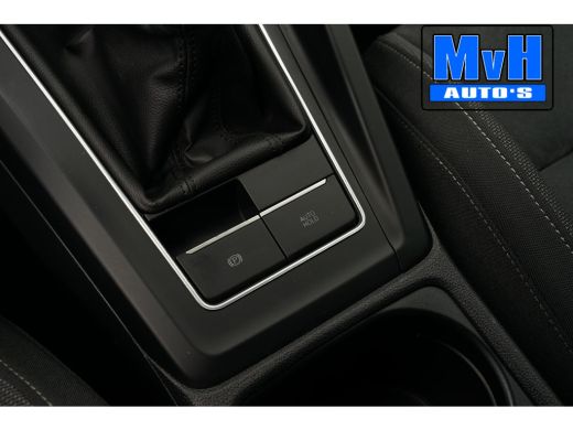 Volkswagen Golf 1.5 TSI Life Business|SPORTSTOEL|LUXE|ORG.NL ActivLease financial lease