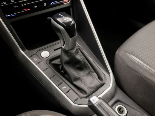 Volkswagen Polo 1.0 TSI Sportline Automaat (VIRTUAL COCKPIT, APPLE CARPLAY, GROOT NAVI, KEYLESS, CLIMATE, CAMERA,... ActivLease financial lease