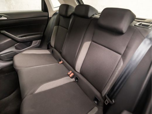 Volkswagen Polo 1.0 TSI Sportline Automaat (VIRTUAL COCKPIT, APPLE CARPLAY, GROOT NAVI, KEYLESS, CLIMATE, CAMERA,... ActivLease financial lease