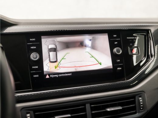 Volkswagen Polo 1.0 TSI Sportline Automaat (VIRTUAL COCKPIT, APPLE CARPLAY, GROOT NAVI, KEYLESS, CLIMATE, CAMERA,... ActivLease financial lease
