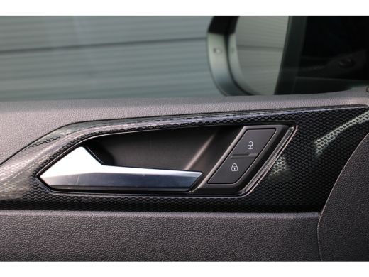 Volkswagen Taigo 1.0 TSI Life | Achterbank in delen neerklapbaar | Airco | Armsteun voor ActivLease financial lease