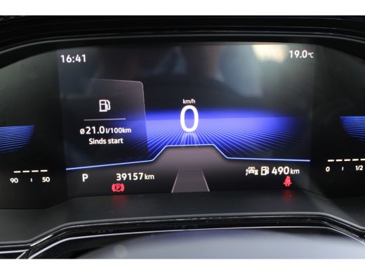 Volkswagen Taigo 1.0 TSI Life | Achterbank in delen neerklapbaar | Airco | Armsteun voor ActivLease financial lease