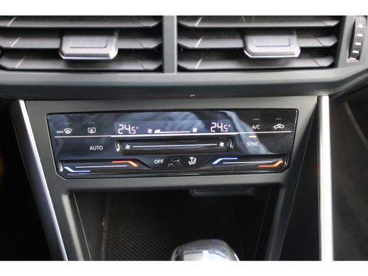 Volkswagen Taigo 1.0 TSI Life | Achterbank in delen neerklapbaar | Airco | Armsteun voor ActivLease financial lease