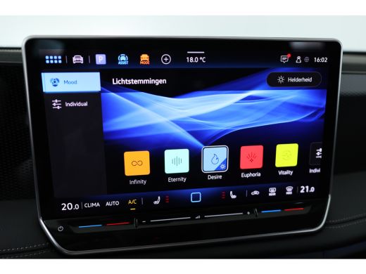 Volkswagen Tiguan 1.5 eTSI Life Edition | 1e Eigenaar! | Trekhaak | Adaptive Cruise | Navi By App | LED | Stoel-/st... ActivLease financial lease