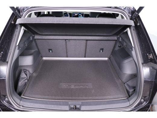 Volkswagen Tiguan 1.5 eTSI Life Edition | 1e Eigenaar! | Trekhaak | Adaptive Cruise | Navi By App | LED | Stoel-/st... ActivLease financial lease