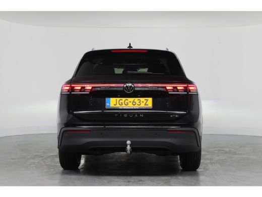 Volkswagen Tiguan 1.5 eTSI Life Edition | 1e Eigenaar! | Trekhaak | Adaptive Cruise | Navi By App | LED | Stoel-/st... ActivLease financial lease