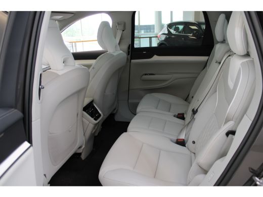 Volvo  EX90 Twin 408PK Ultra 111kWh | Pilot Assist Pack | Climate Pack | 21" all season | Privacy glas ActivLease financial lease