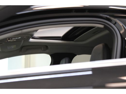 Volvo  S90 T8 455PK Plus Bright | Schuifdak | Trekhaak | 360º camera | Getint Glas | Leer ActivLease financial lease