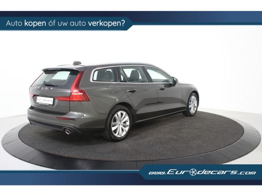 Volvo  V60 2.0 B3 Momentum Geartronic *1ste Eigenaar*Leer*Navigatie*Carplay* ActivLease financial lease