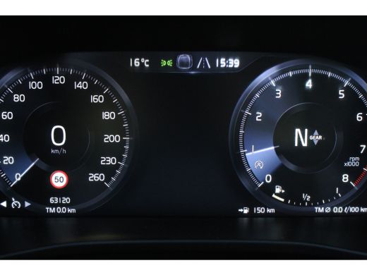 Volvo  XC40 1.5 T2 Momentum Core | CarPlay | NAV.|Climate & Cruise C. | Parkeers. A | DAB+ | 17"LMV | Bluetoo... ActivLease financial lease